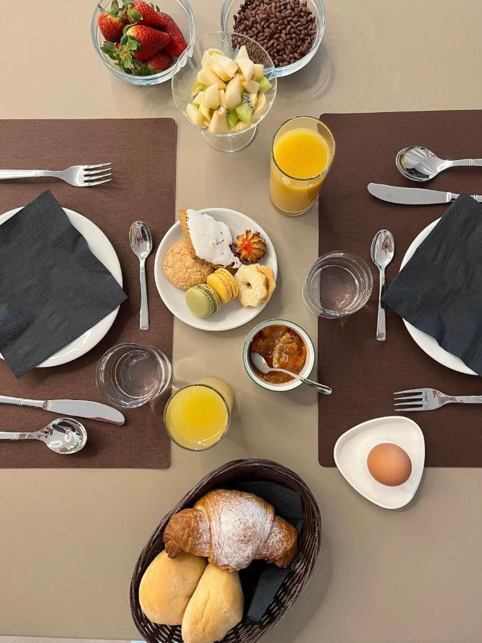 באוני Tarsis Guest House מראה חיצוני תמונה