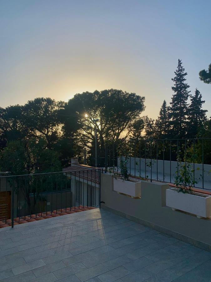 באוני Tarsis Guest House מראה חיצוני תמונה